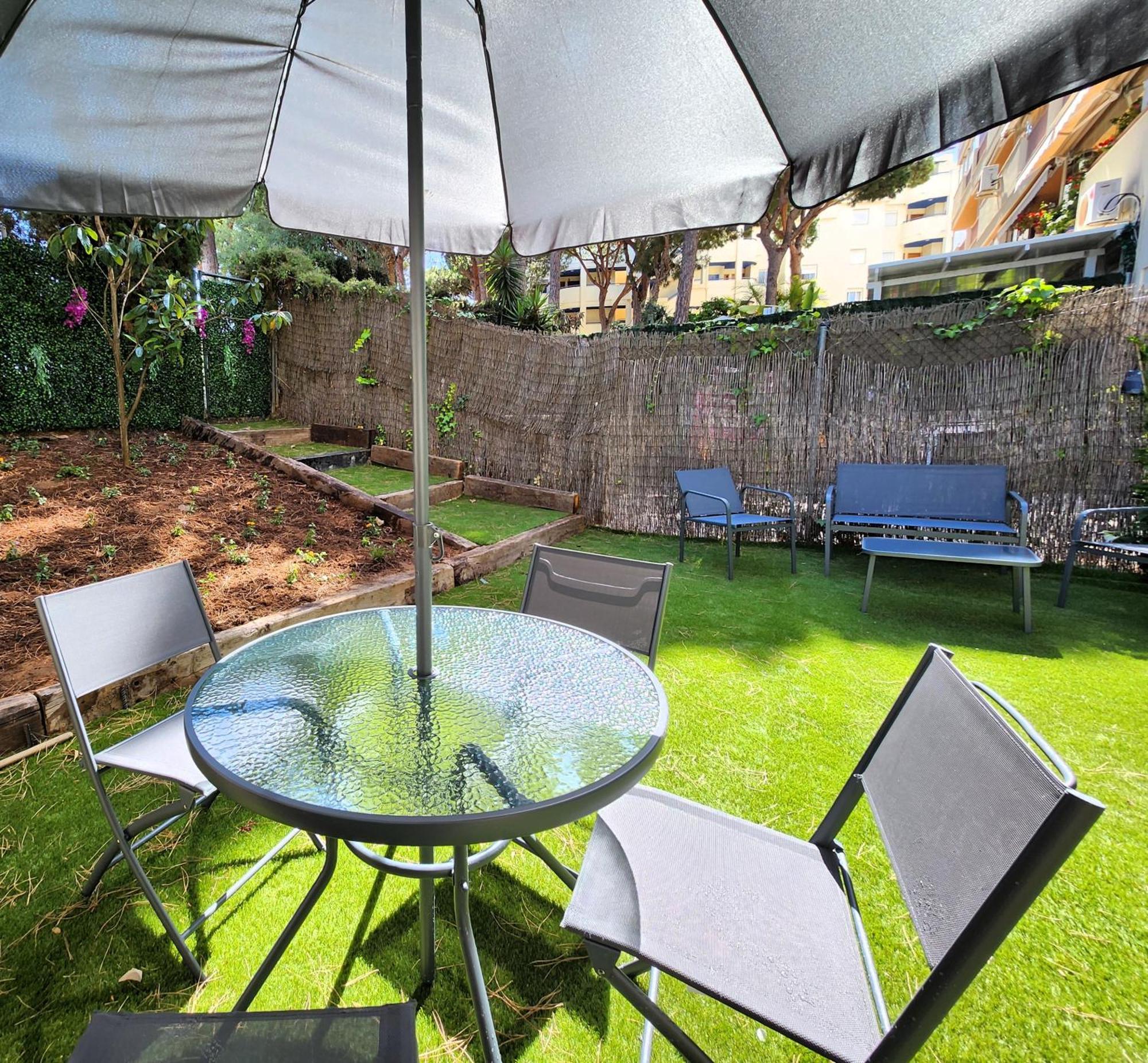 Ansa Beach Apartment - Cabopino, Marbella - Garden Level Exterior foto